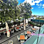 Hotel Ambra - Fronte Mare - Vicinissimi Al Centro 3*