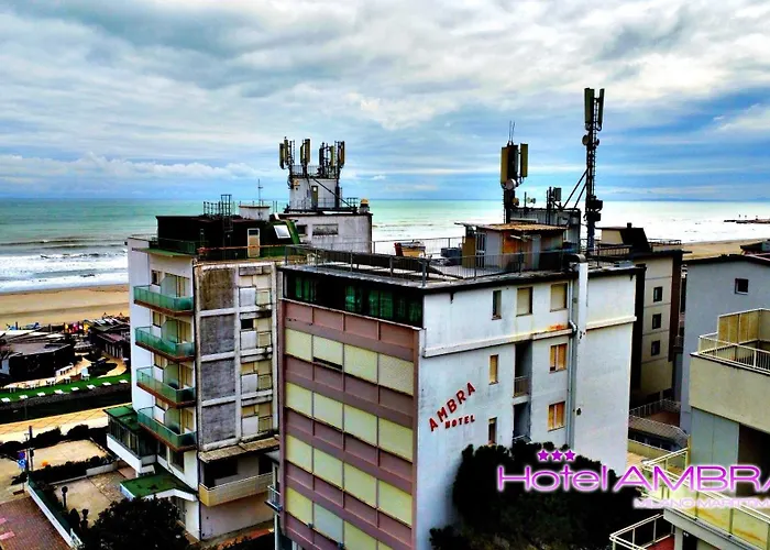 Ambra - Fronte Mare - Vicinissimi Al Centro 3*