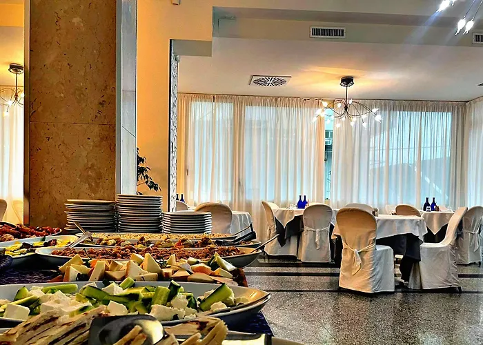 Hotell Ambra - Fronte Mare - Vicinissimi Al Centro 3*