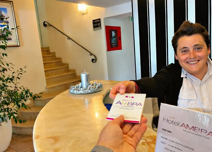 Ambra - Fronte Mare - Vicinissimi Al Centro