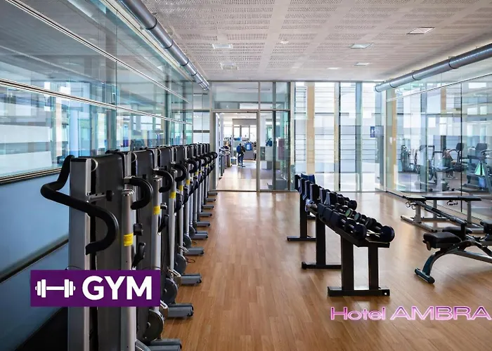 Ambra - Fronte Mare - Vicinissimi Al Centro Hotell 3*