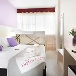 Ambra - Fronte Mare - Vicinissimi Al Centro Hotel