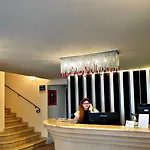 Hotel Ambra - Fronte Mare - Vicinissimi Al Centro
