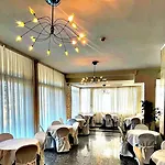 Hotel Ambra - Fronte Mare - Vicinissimi Al Centro 3*