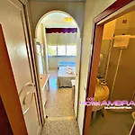 Ambra - Fronte Mare - Vicinissimi Al Centro 3*