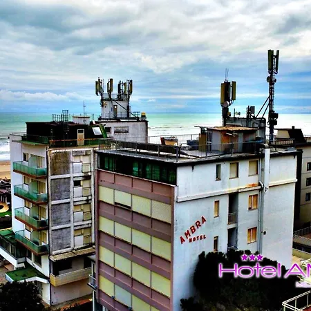 Ambra - Fronte Mare - Vicinissimi Al Centro 3*