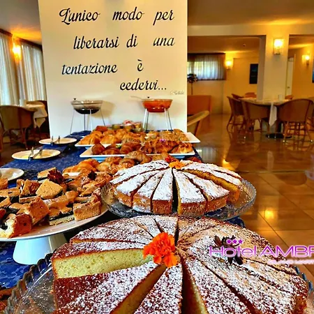 Ambra - Fronte Mare - Vicinissimi Al Centro Szálloda