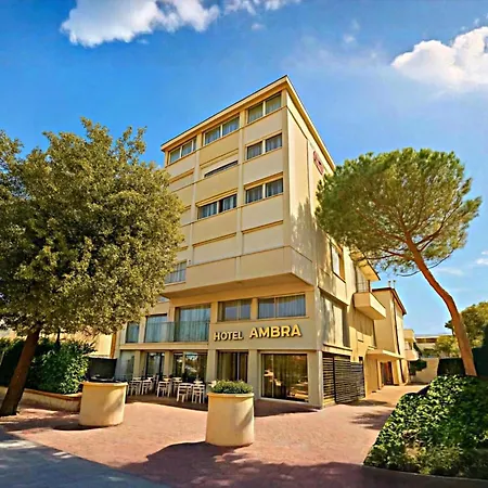 Ambra - Fronte Mare - Vicinissimi Al Centro Hotel