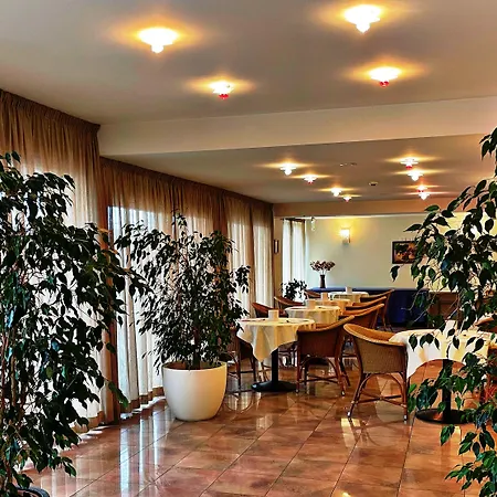 Ambra - Fronte Mare - Vicinissimi Al Centro 3*