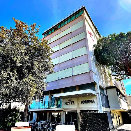 Ambra - Fronte Mare - Vicinissimi Al Centro 3*