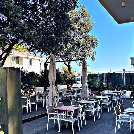 Hotel Ambra - Fronte Mare - Vicinissimi Al Centro