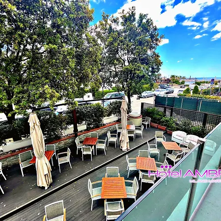 Hotel Ambra - Fronte Mare - Vicinissimi Al Centro 3*