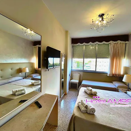 Hotel Ambra - Fronte Mare - Vicinissimi Al Centro Milano Marittima