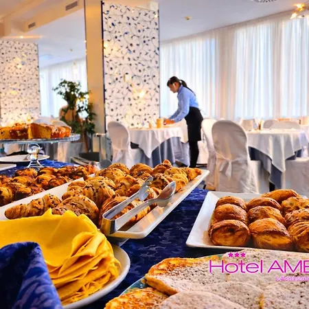 Hotel Ambra - Fronte Mare - Vicinissimi Al Centro Milano Marittima