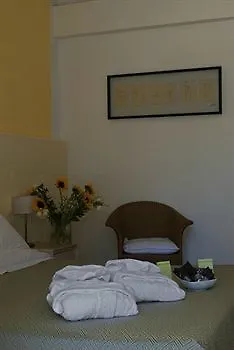 Ambra - Fronte Mare - Vicinissimi Al Centro Hotel Milano Marittima