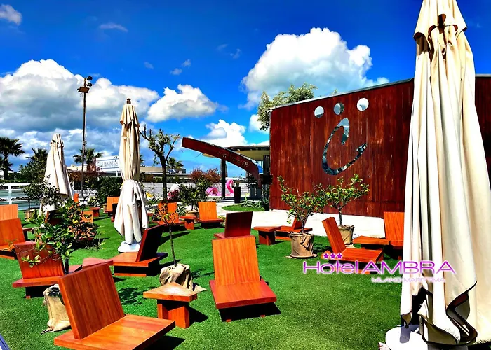 Ambra - Fronte Mare - Vicinissimi Al Centro