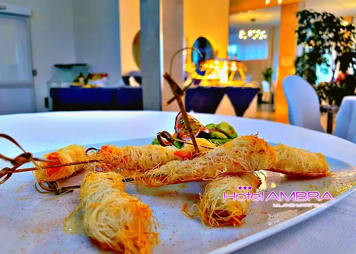 Hotel Ambra - Fronte Mare - Vicinissimi Al Centro Milano Marittima