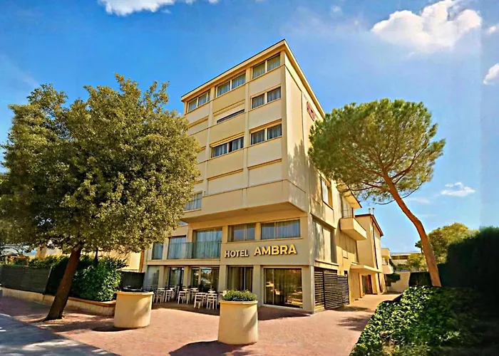 Ambra - Fronte Mare - Vicinissimi Al Centro Otel