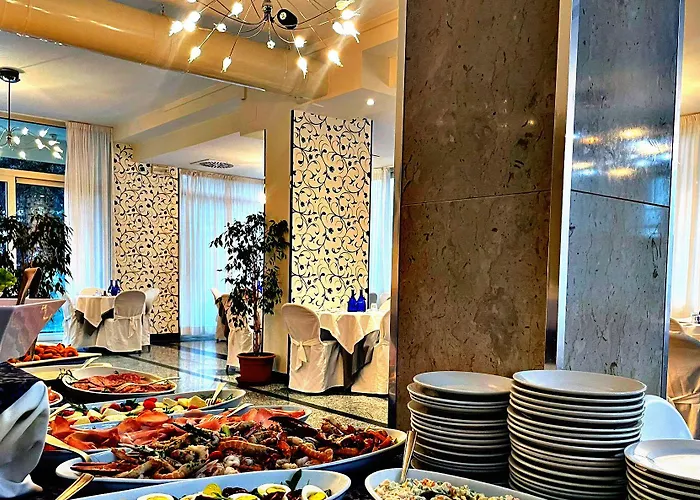 Ambra - Fronte Mare - Vicinissimi Al Centro 3* Milano Marittima