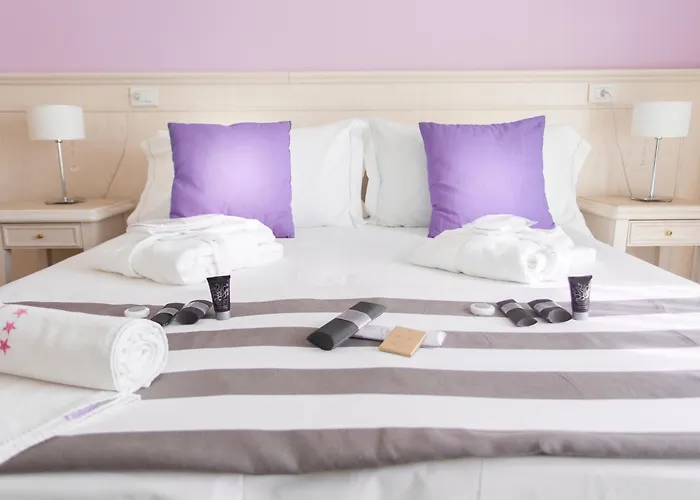 Ambra - Fronte Mare - Vicinissimi Al Centro 3* Milano Marittima