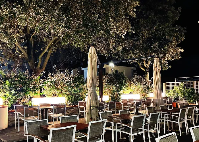 Otel Ambra - Fronte Mare - Vicinissimi Al Centro