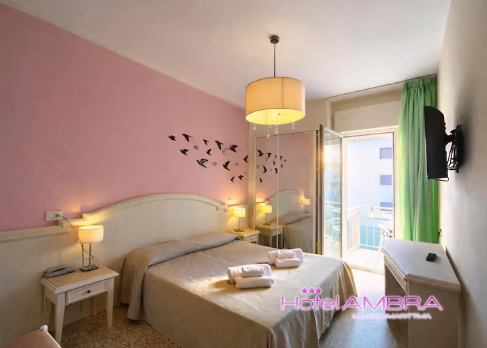 Otel Ambra - Fronte Mare - Vicinissimi Al Centro