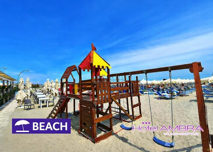 Ambra - Fronte Mare - Vicinissimi Al Centro Otel 3*